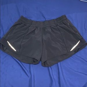 Lululemon Hotty Hot Short